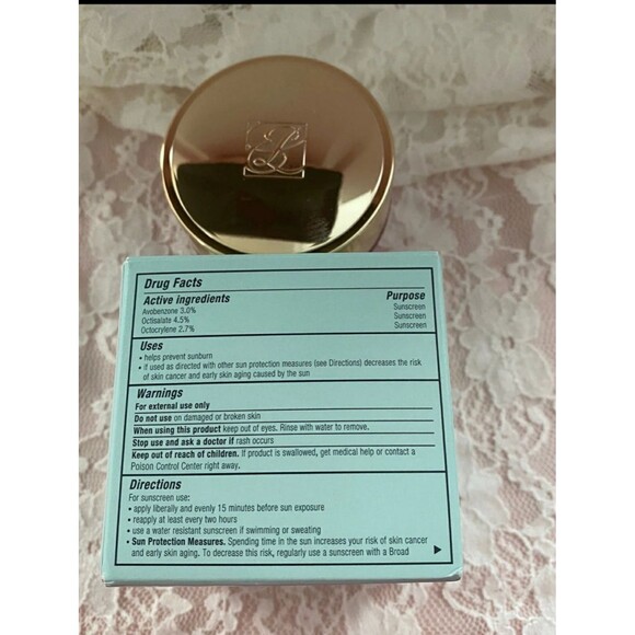 Estee Lauder Multi-Effect SPF 15 1oz NEW - Picture 3 of 3